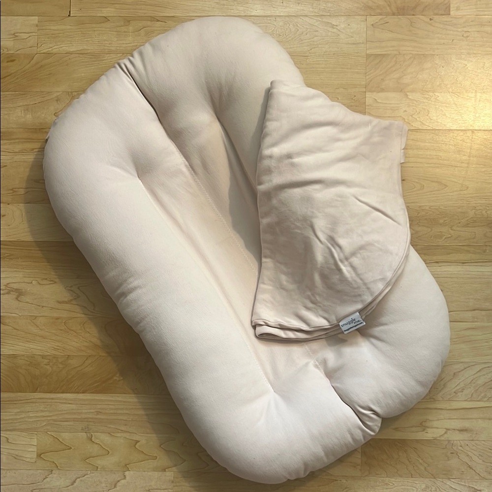 Snuggle Me Organic Infant Lounger Petal Pink